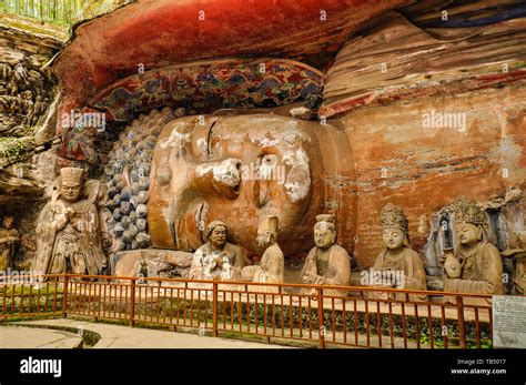 Giant Buddha of Dazu:  An Ancient Marvel Carved into Sandstone Cliffs!