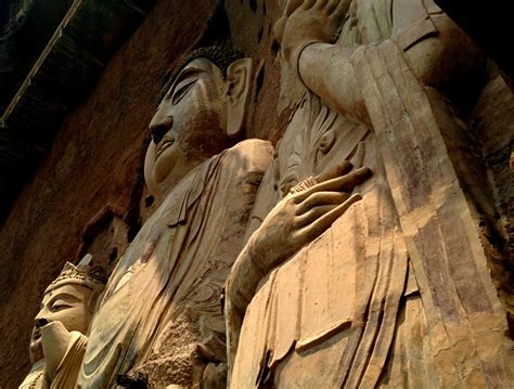 The Ancient Sanyan Grottoes, Mysterious Carvings on Cliff Faces!